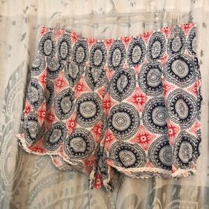 No boundaries shorts